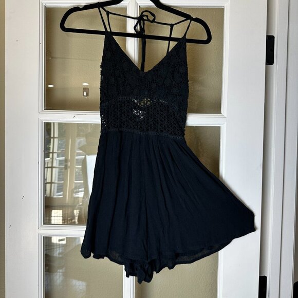 ABERCROMBIE & FITCH Sheer Lace Strappy Black Romper Size Small - Picture 3 of 11